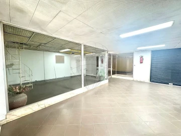 Loja para Venda em Vialonga