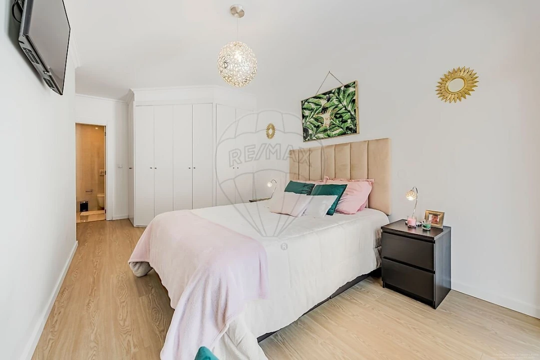 Apartamento T2 para Venda em Águas Livres Foto 9