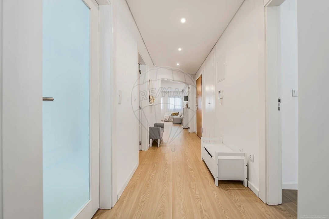 Apartamento T2 para Venda em Águas Livres Foto 5