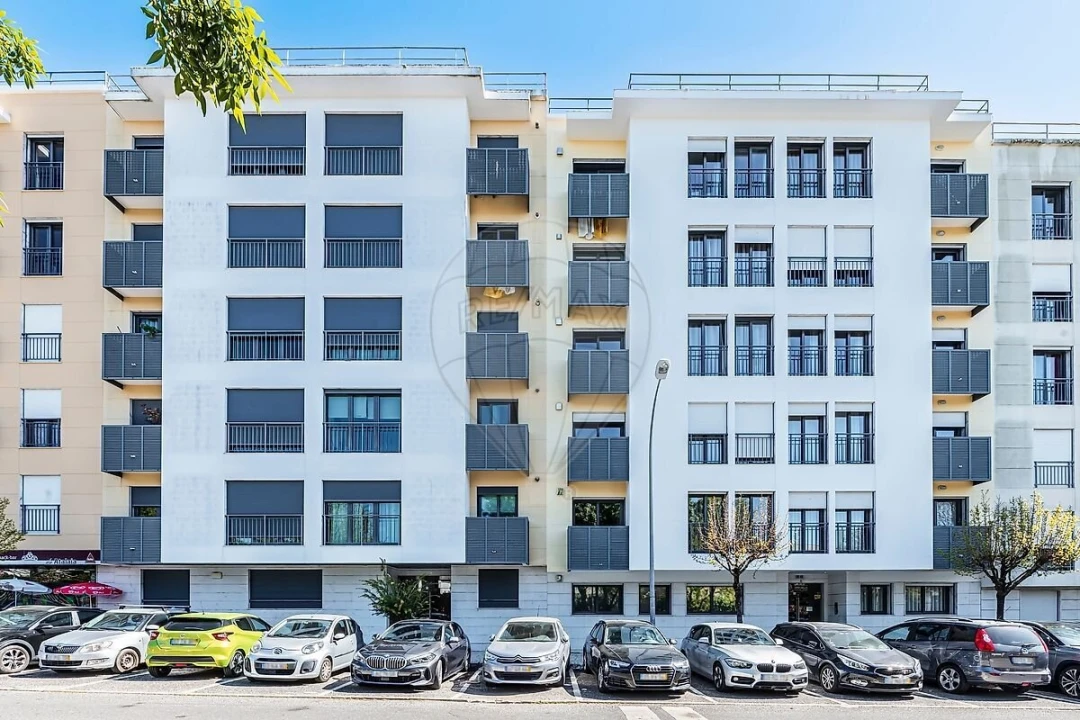Apartamento T2 para Venda em Águas Livres Foto 19