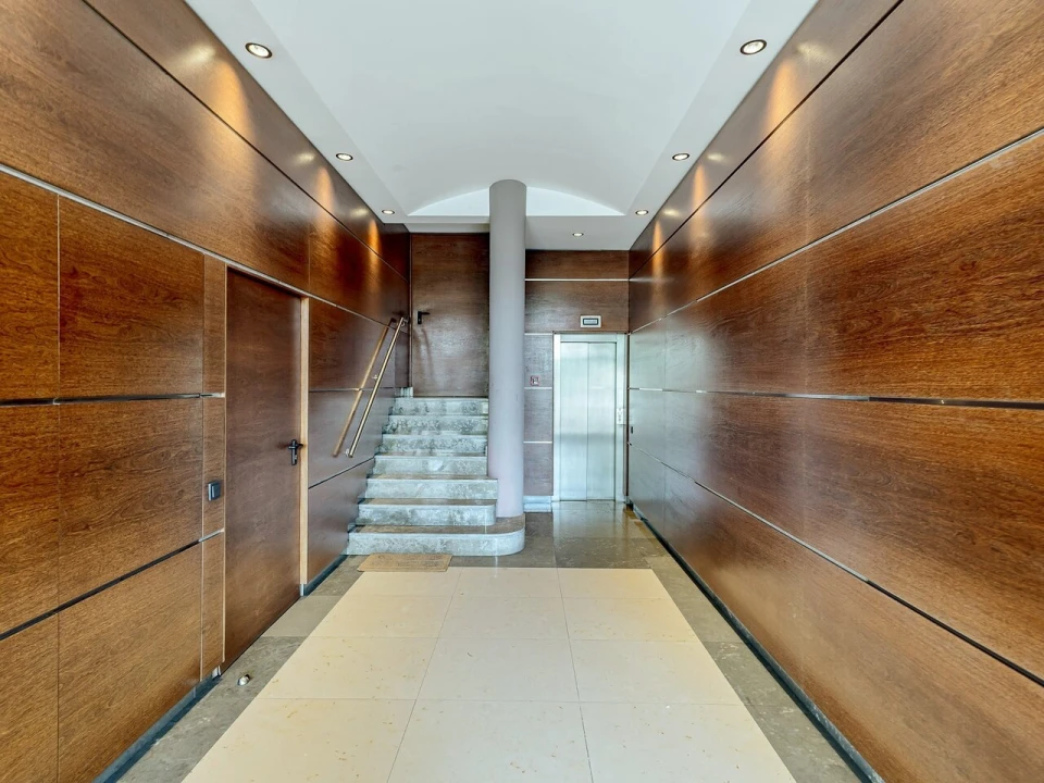 Apartamento T3 para Venda em Campolide Foto 21