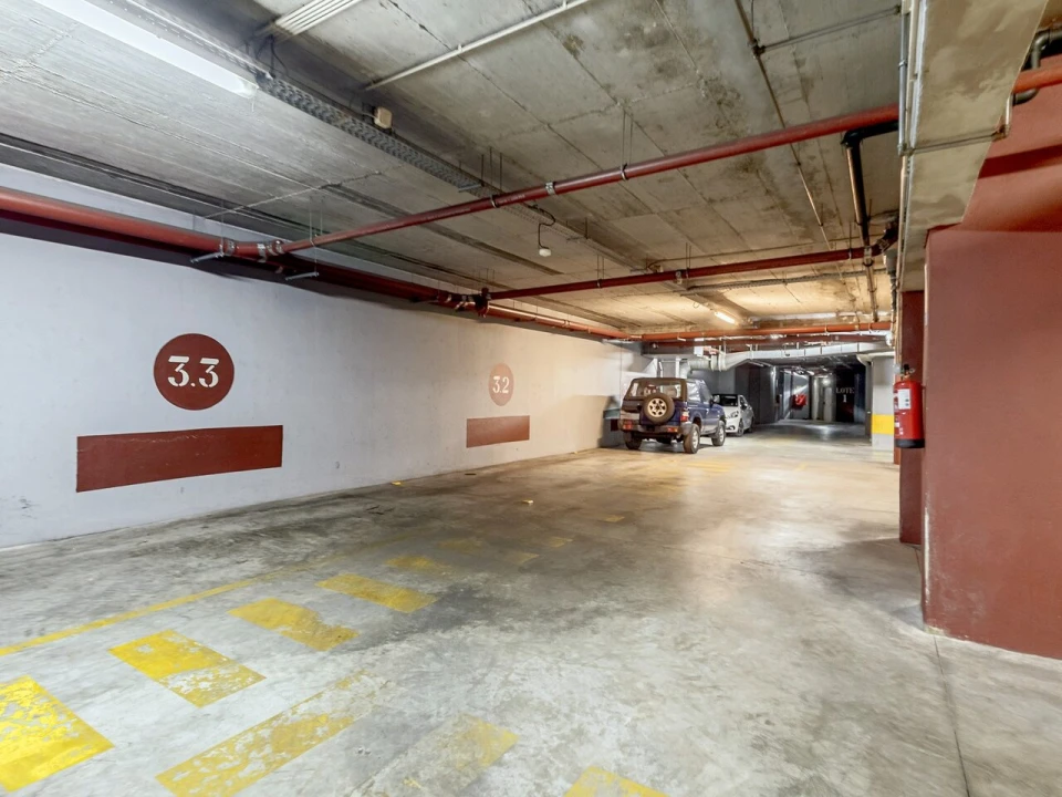 Apartamento T3 para Venda em Campolide Foto 22