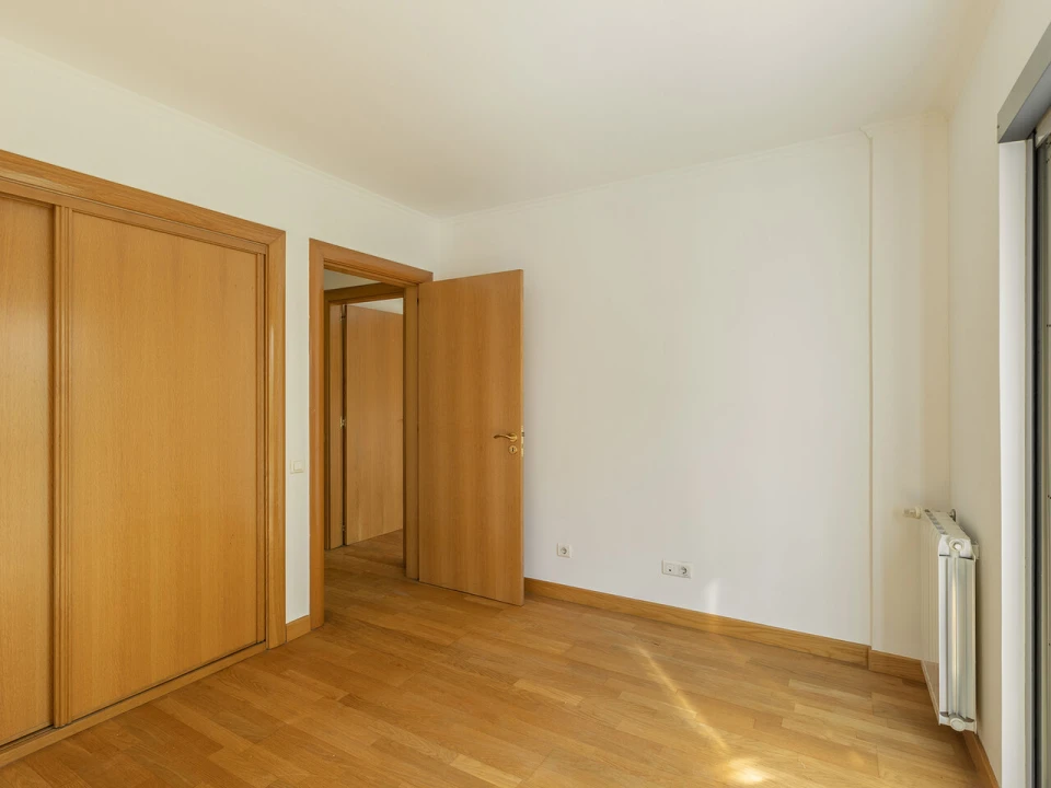 Apartamento T3 para Venda em Campolide Foto 19