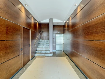 Apartamento T3 para Venda em Campolide