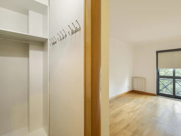 Apartamento T3 para Venda em Campolide
