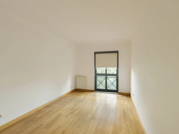 Apartamento T3 para Venda em Campolide