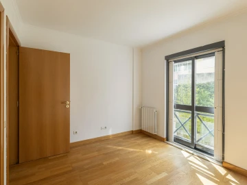 Apartamento T3 para Venda em Campolide