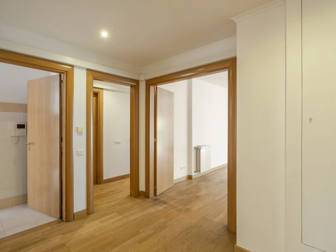 Apartamento T3 para Venda em Campolide Foto 8