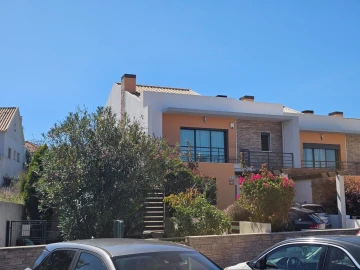 Moradia T3 para Venda em Ericeira