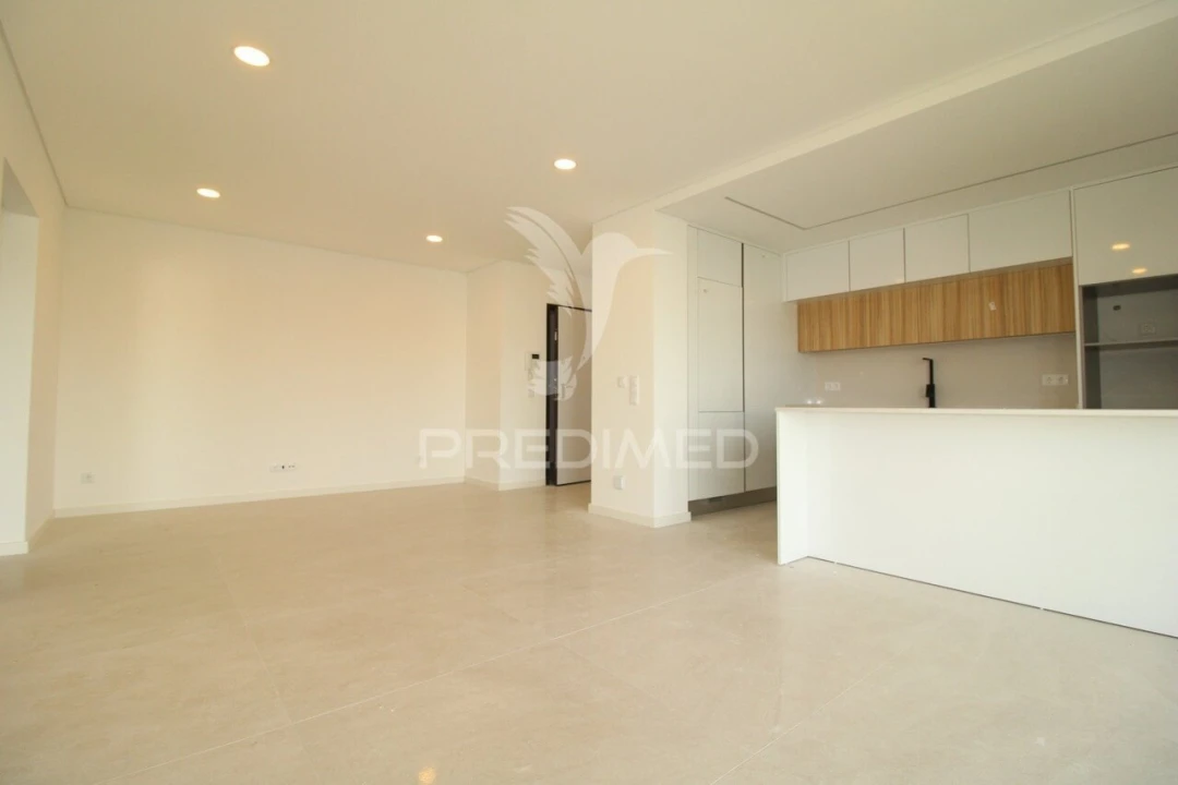 Apartamento T2 para Venda em Charneca de Caparica e Sobreda Foto 3