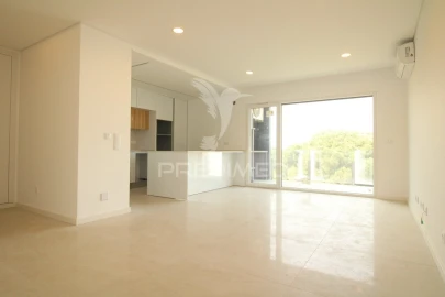 Apartamento T2 para Venda em Charneca de Caparica e Sobreda