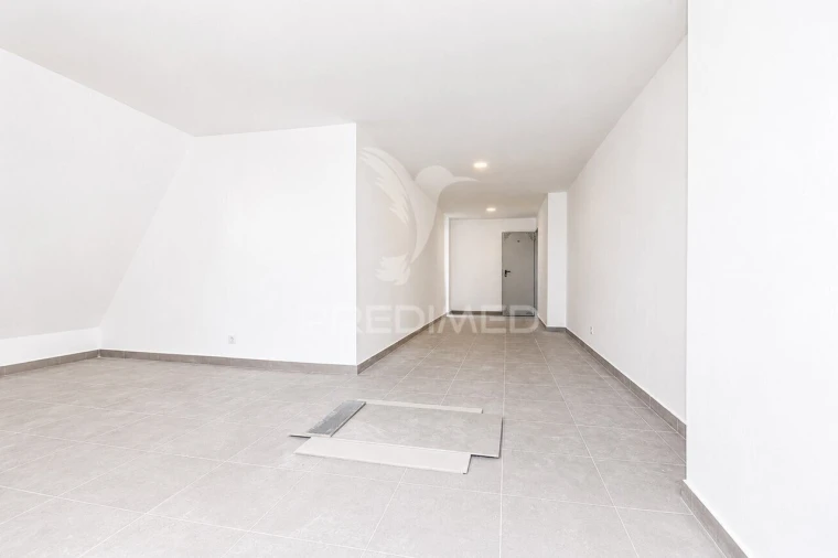 Apartamento T2 para Venda em Charneca de Caparica e Sobreda Foto 14