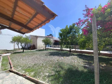 Moradia T2 para Venda em Charneca de Caparica e Sobreda