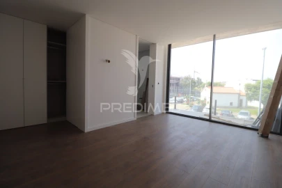 Moradia T3 para Venda em Merelim (São Pedro) e Frossos