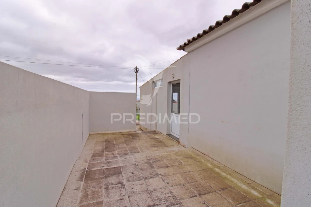 Moradia T3 para Venda em Angra (Nossa Senhora da Conceição) Foto 32