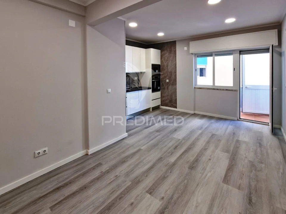 Apartamento T1 para Venda em Mina de Água Foto 10