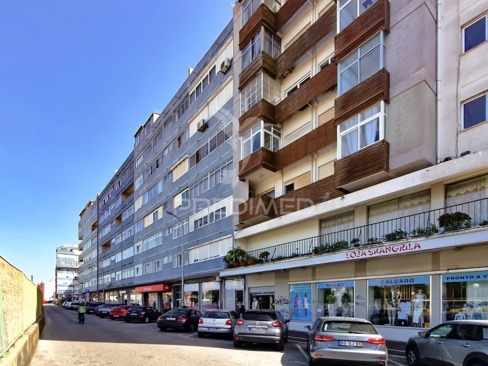 Apartamento T1 para Venda em Mina de Água Foto 2