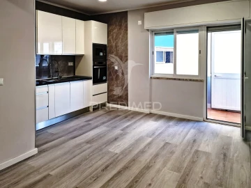 Apartamento T1 para Venda em Mina de Água