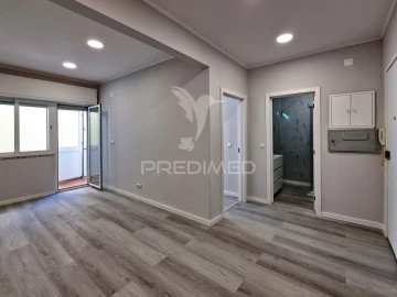 Apartamento T1 para Venda em Mina de Água