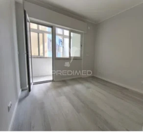 Apartamento T1 para Venda em Venteira