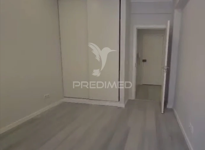 Apartamento T1 para Venda em Venteira Foto 9