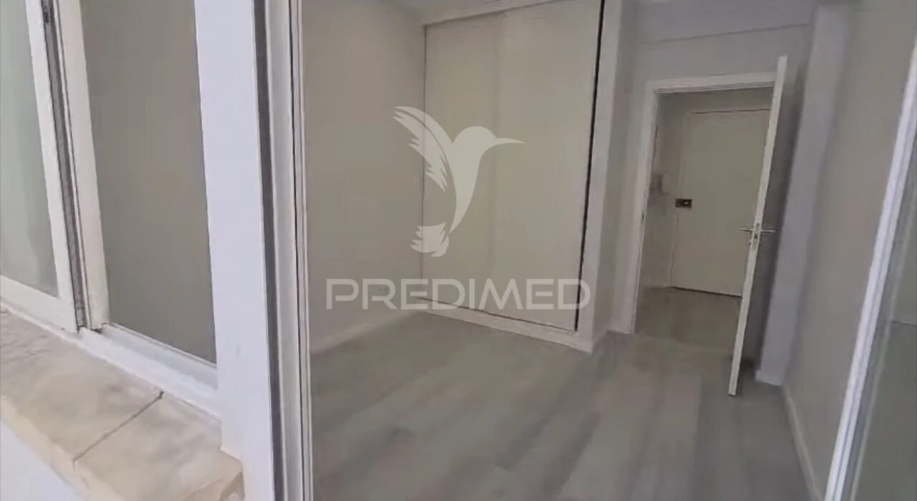 Apartamento T1 para Venda em Venteira Foto 10