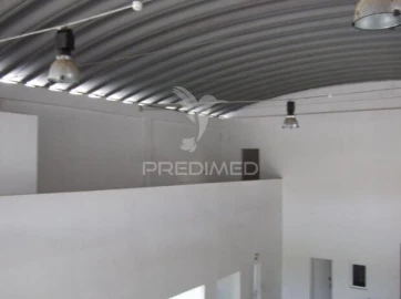 Armazém para Venda em Caia, São Pedro e Alcáçova