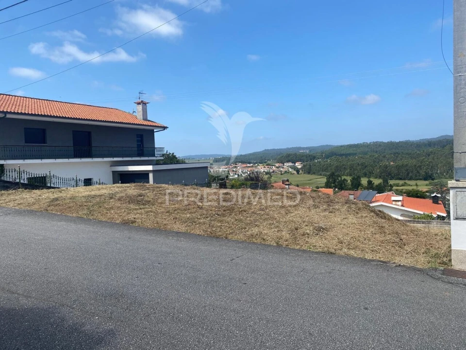 Terreno para Venda em Gondifelos, Cavalões e Outiz Foto 1
