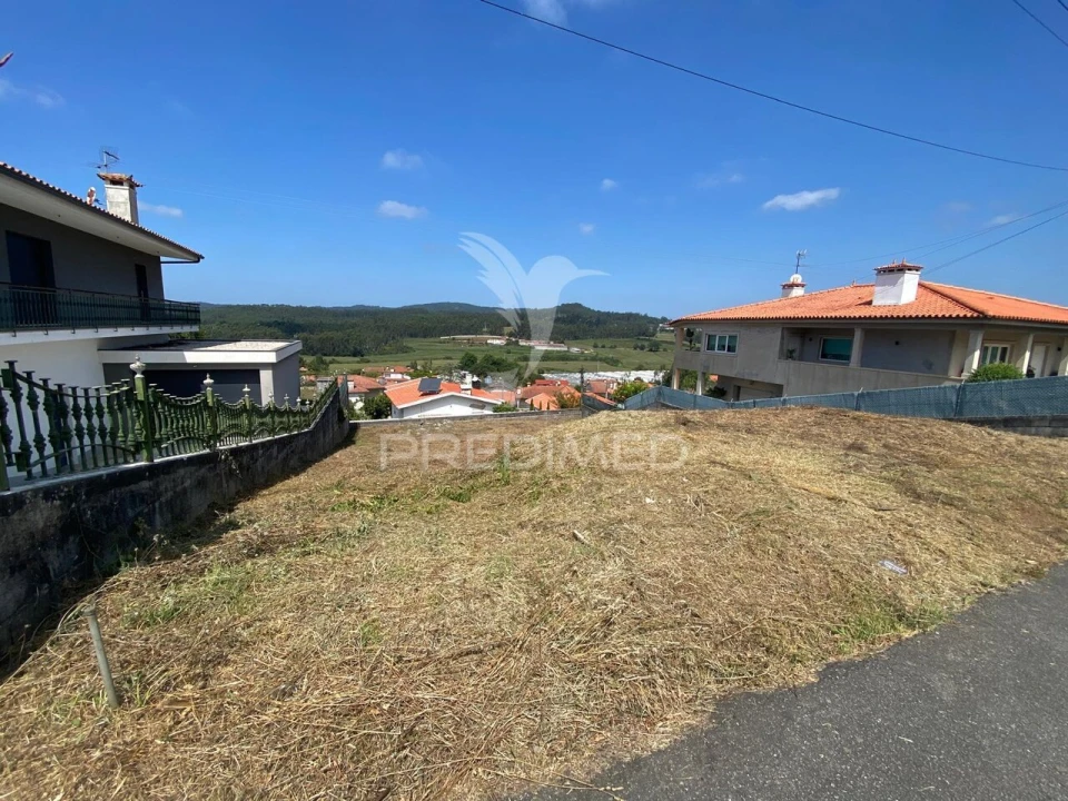 Terreno para Venda em Gondifelos, Cavalões e Outiz Foto 2