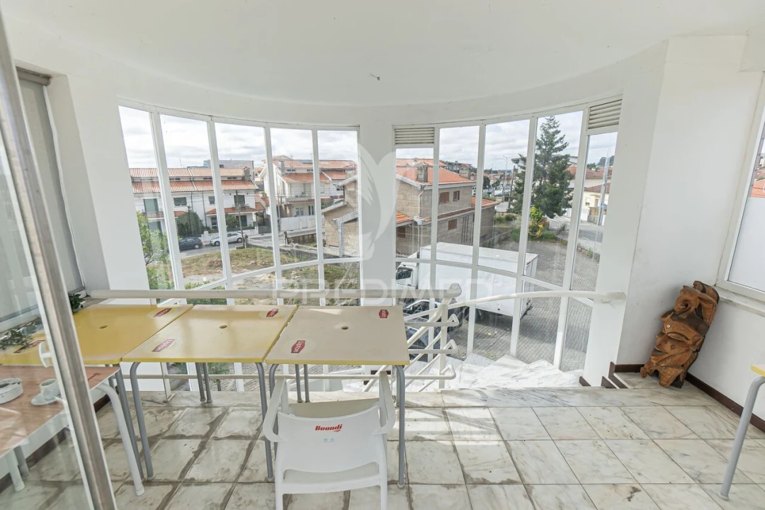 Loja para Trespasse em Gondomar (São Cosme), Valbom e Jovim Foto 6