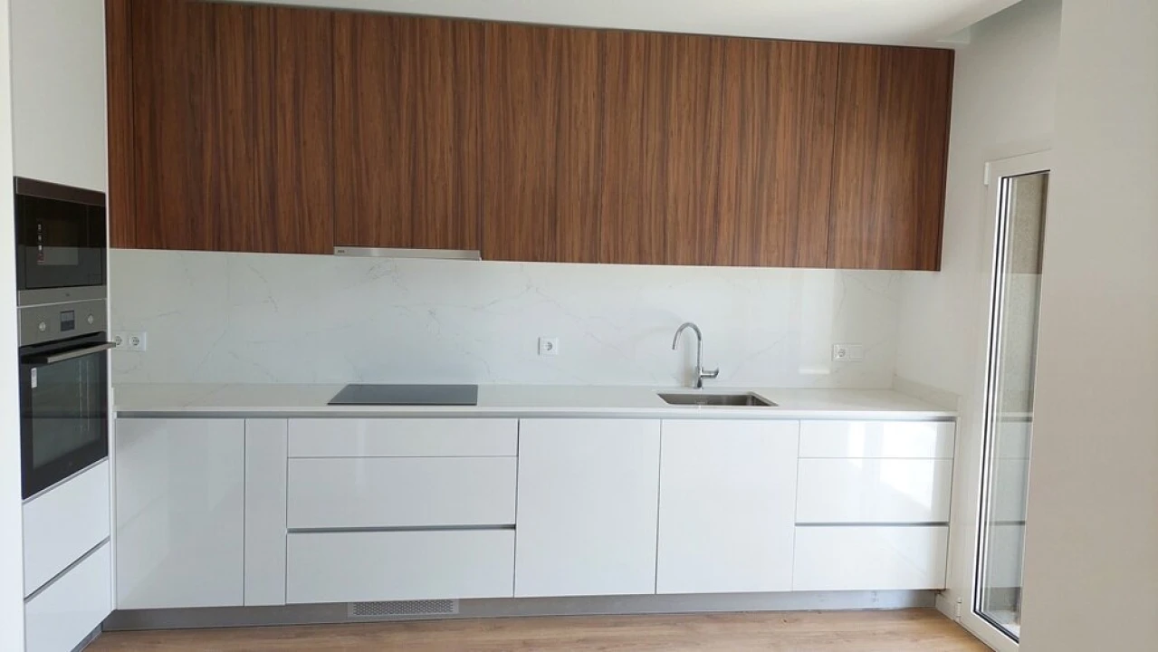 Apartamento T3 para Venda em Parceiros e Azoia Foto 6