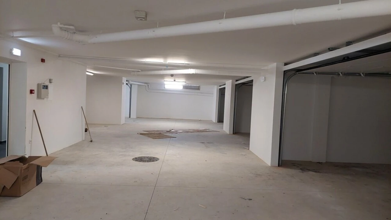 Apartamento T3 para Venda em Parceiros e Azoia Foto 20