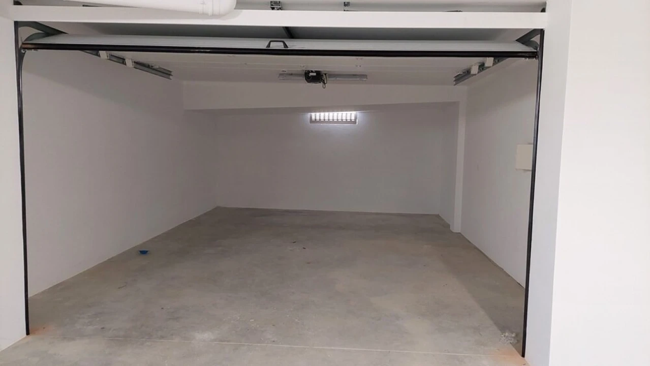 Apartamento T3 para Venda em Parceiros e Azoia Foto 21