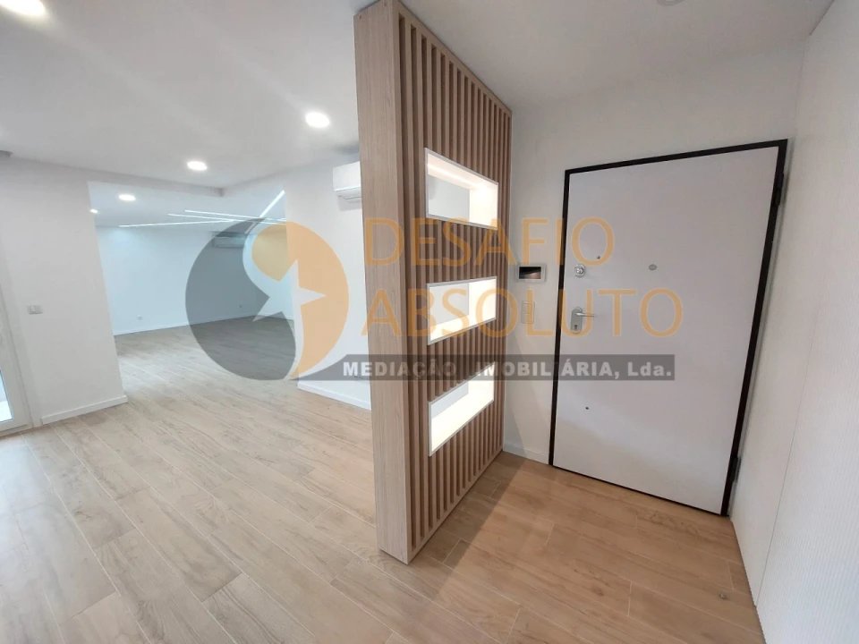 Moradia T3 para Venda em Fernao Ferro Foto 3