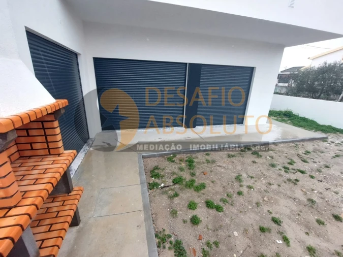 Moradia T3 para Venda em Fernao Ferro Foto 24