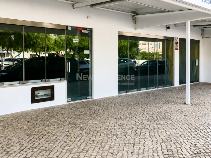 Loja para Venda em Albufeira e Olhos de Água Foto 8