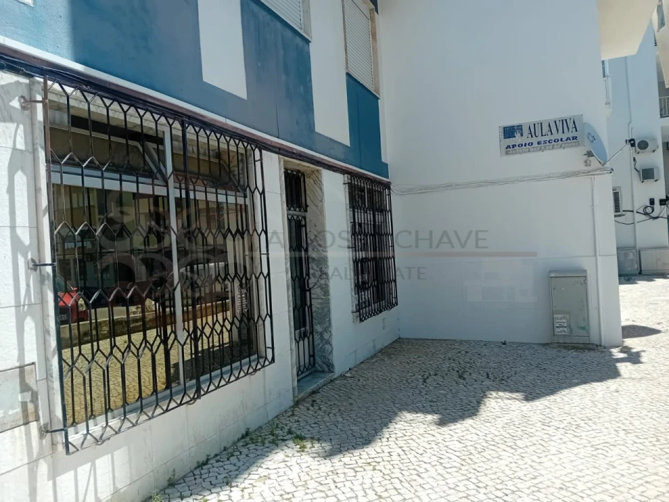 Loja para Venda em Corroios Foto 13