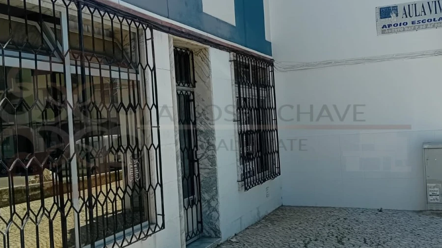 Loja para Venda em Corroios