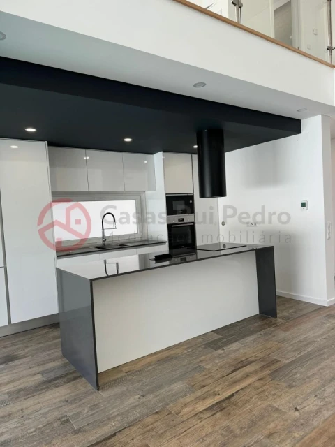 Moradia T3 para Venda em Sesimbra (Castelo)