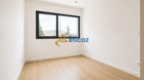 Apartamento T3 para Venda em Alpendorada, Várzea e Torrão