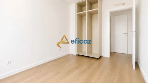 Apartamento T3 para Venda em Alpendorada, Várzea e Torrão