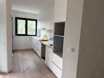 Apartamento T3 para Venda em Alpendorada, Várzea e Torrão