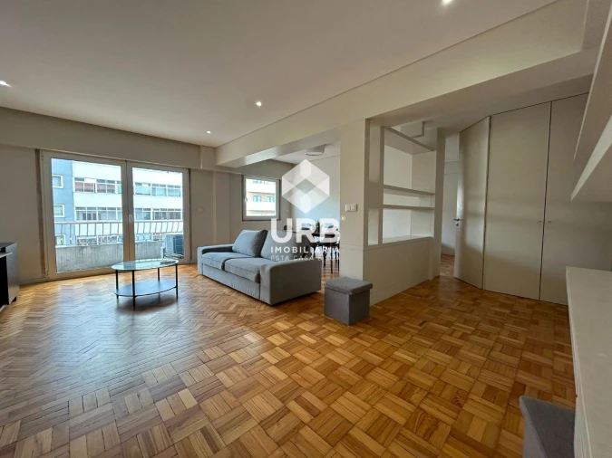 Apartamento T2 para Arrendamento em Braga (São José de São Lázaro e São João do Souto) Foto 8