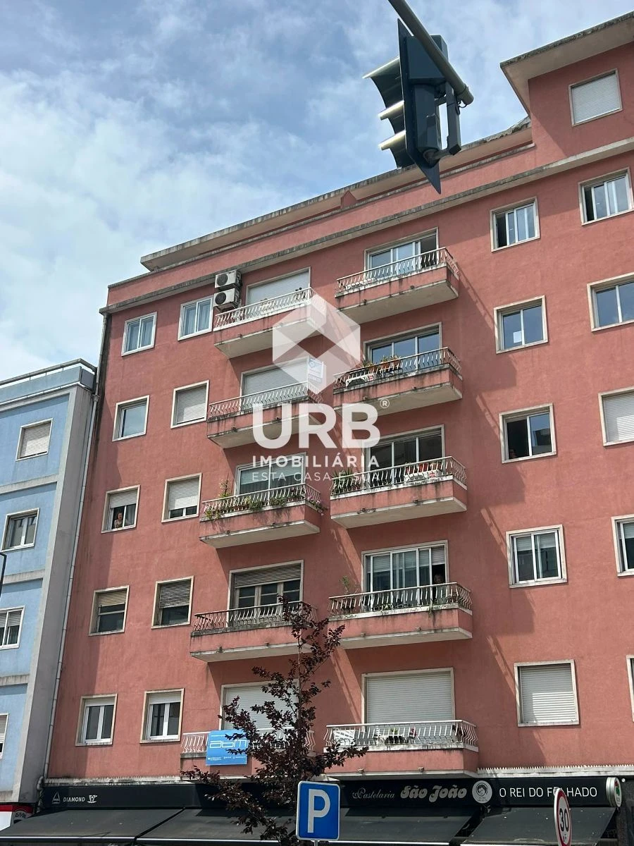 Apartamento T2 para Arrendamento em Braga (São José de São Lázaro e São João do Souto) Foto 2