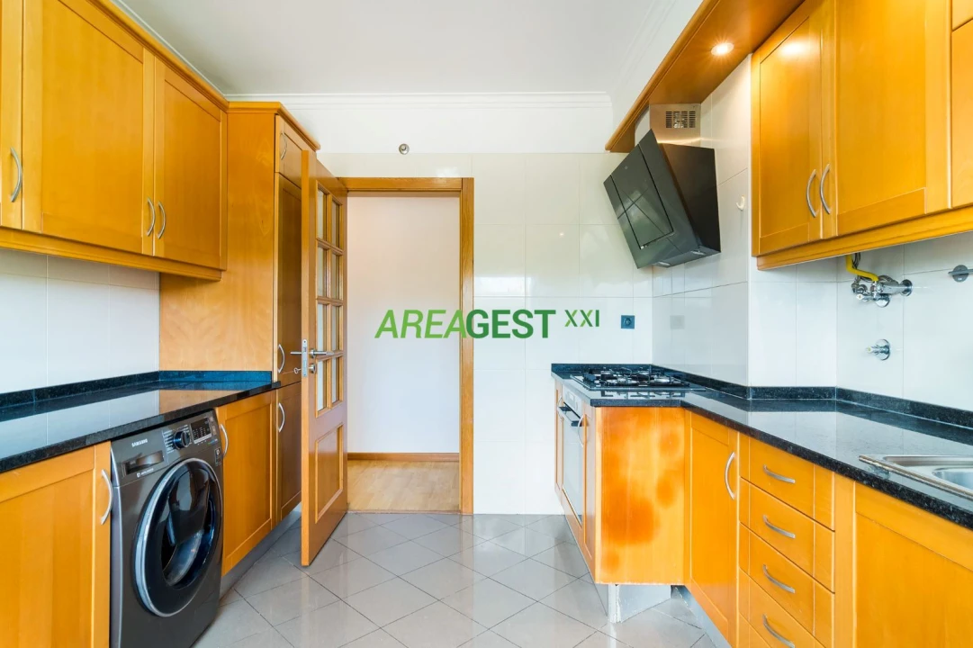 Apartamento T3 para Venda em Falagueira-Venda Nova Foto 5