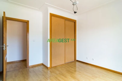 Apartamento T3 para Venda em Falagueira-Venda Nova