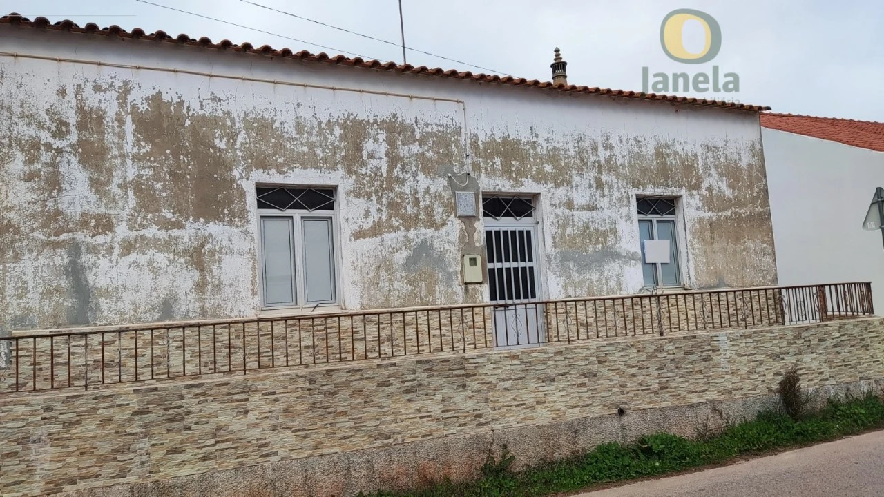 Moradia T3 para Venda em Alte Foto 1