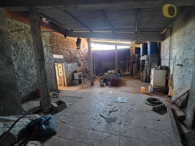 Moradia T3 para Venda em Alte Foto 58