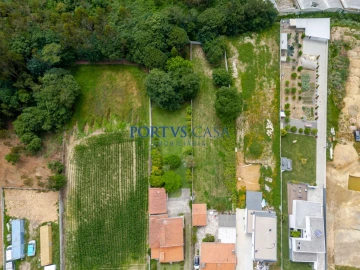 Moradia T4 para Venda em Laundos