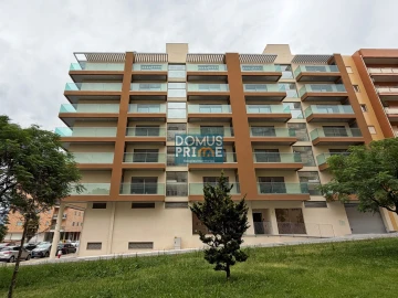 Apartamento T2 para Venda em Real, Dume e Semelhe